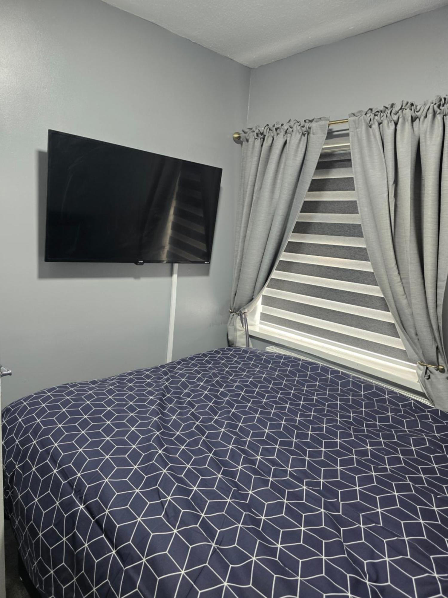 Manchester - House - Sleeps 6 - Parking - Garden Kültér fotó